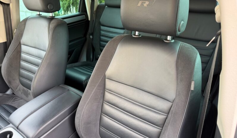 Volkswagen Touareg 3.0TDi 193kW R-Line! ČR! 1.maj full