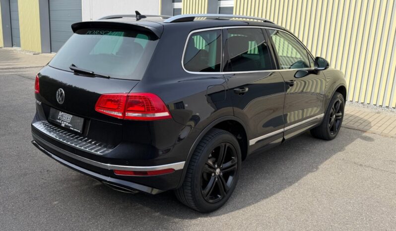 Volkswagen Touareg 3.0TDi 193kW R-Line! ČR! 1.maj full