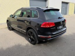 Volkswagen Touareg 3.0TDi 193kW R-Line! ČR! 1.maj full