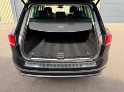 Volkswagen Touareg 3.0TDi 193kW R-Line! ČR! 1.maj full