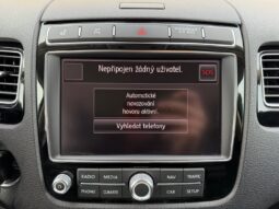 Volkswagen Touareg 3.0TDi 193kW R-Line! ČR! 1.maj full