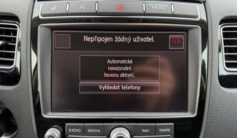 Volkswagen Touareg 3.0TDi 193kW R-Line! ČR! 1.maj full