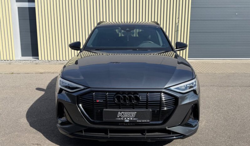 Audi e-tron 55 300kW! Quattro! S-Line! ČR! full