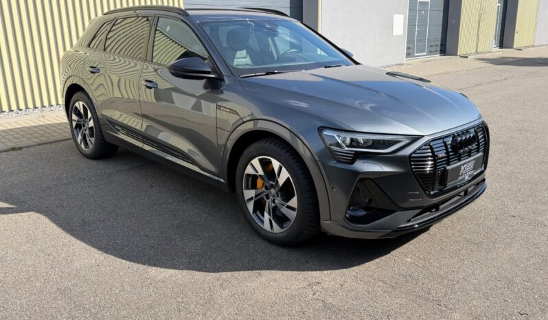 Audi e-tron 55 300kW! Quattro! S-Line! ČR! full
