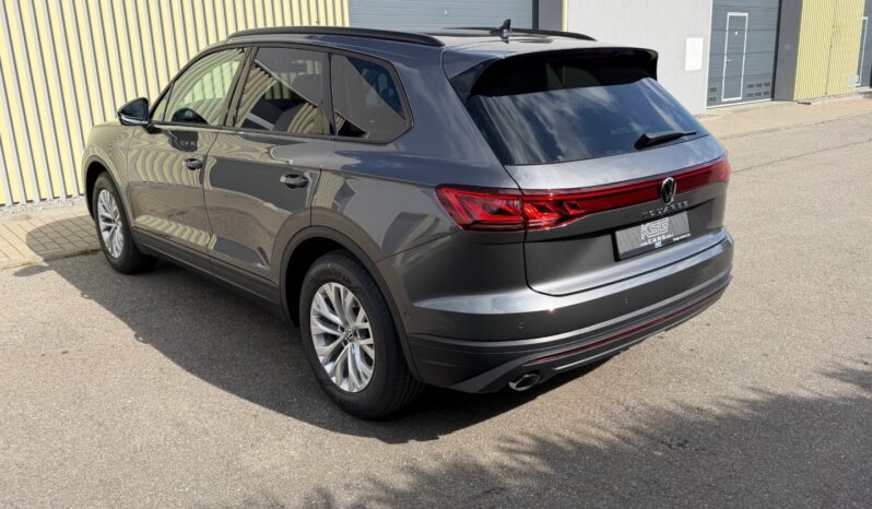 Volkswagen Touareg 3.0TDi 210kW! ČR! NOVÝ VŮZ full