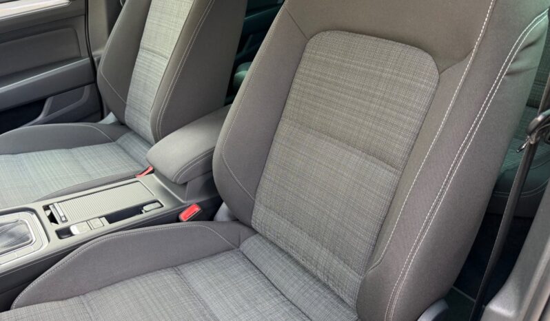 Volkswagen Passat Com. 2.0TDi 110kW! Full LED full