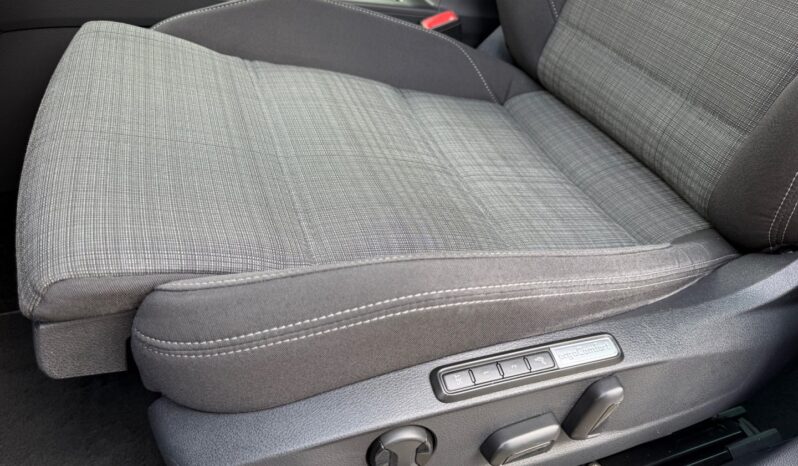 Volkswagen Passat Com. 2.0TDi 110kW! Full LED full