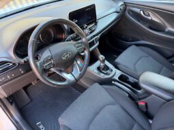 Hyundai i30 Com. 1.6CRDi ČR! 1.maj.! STYLE full