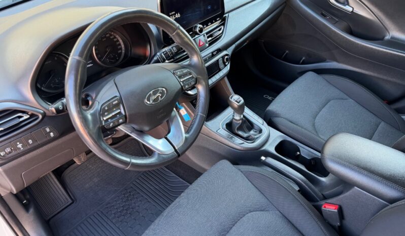 Hyundai i30 Com. 1.6CRDi ČR! 1.maj.! STYLE full