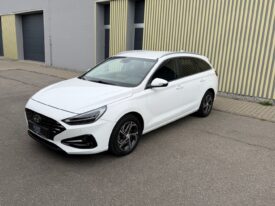 Hyundai i30 Com. 1.6CRDi ČR! 1.maj.! STYLE