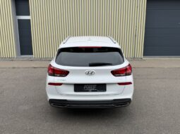 Hyundai i30 Com. 1.6CRDi ČR! 1.maj.! STYLE full