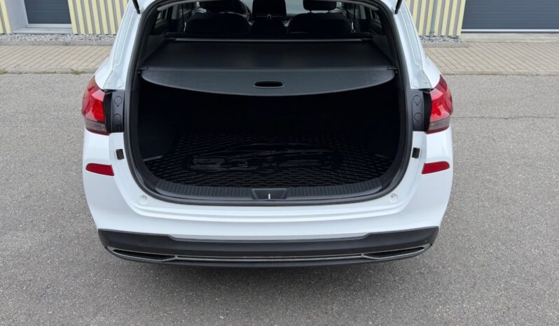 Hyundai i30 Com. 1.6CRDi ČR! 1.maj.! STYLE full