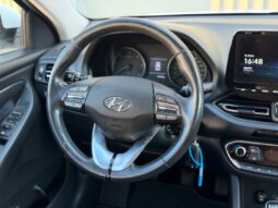 Hyundai i30 Com. 1.6CRDi ČR! 1.maj.! STYLE full
