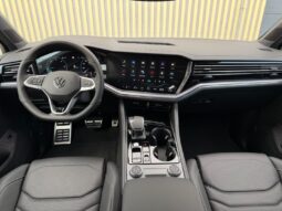 Volkswagen Touareg 3.0TDi R-Line! ČR! NOVÝ VŮZ full