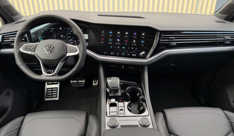 Volkswagen Touareg 3.0TDi R-Line! ČR! NOVÝ VŮZ full