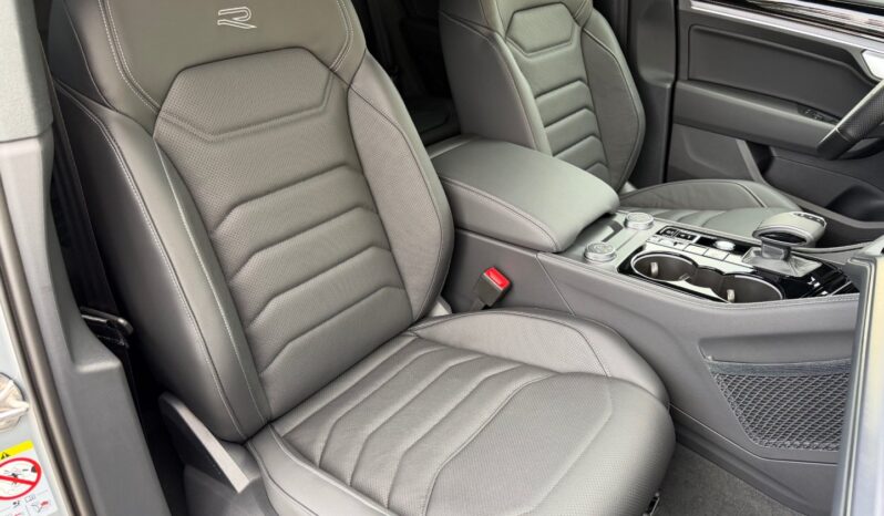 Volkswagen Touareg 3.0TDi R-Line! ČR! NOVÝ VŮZ full