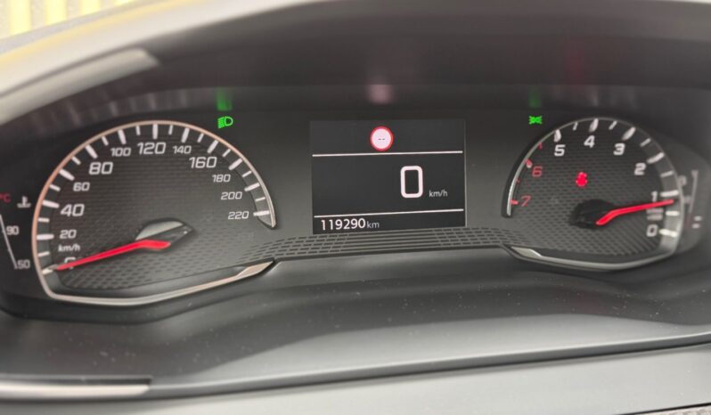 Peugeot 2008 1.5HDi 81kW ČR! 1.maj. ALLURE full
