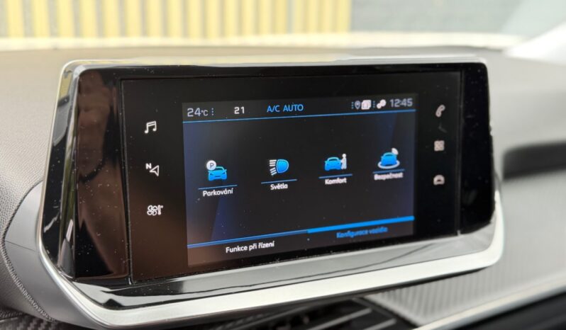 Peugeot 2008 1.5HDi 81kW ČR! 1.maj. ALLURE full
