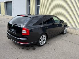 Škoda Octavia Com. RS 2.0TDi 125kW DSG! TOP