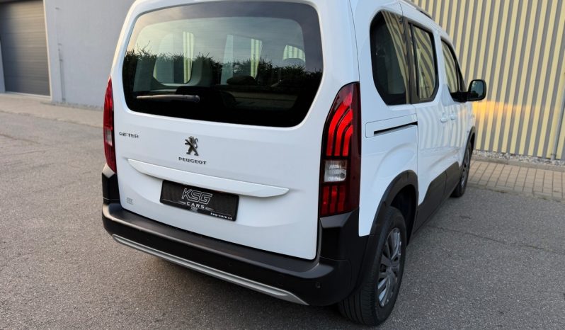 Peugeot Rifter 1.2PT 81kW ALLURE! Navigace! full