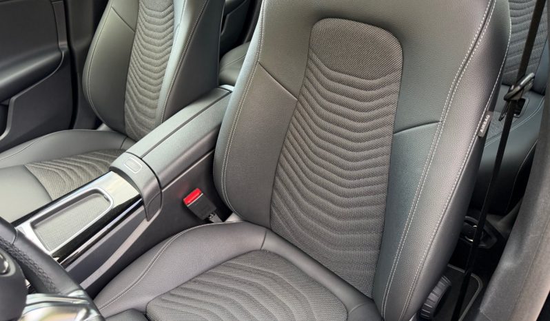 Mercedes-Benz CLA 180 SB Navi! 2 sady kol! full