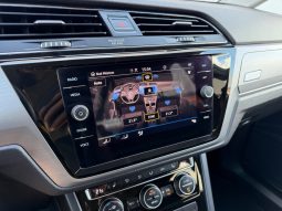 Volkswagen Touran 2.0TDi 110kW DSG! Tažné! Vyhř. full