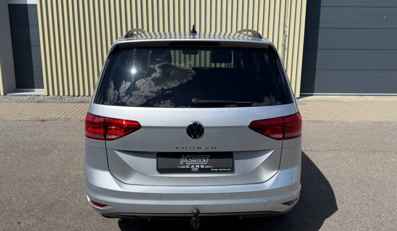 Volkswagen Touran 2.0TDi 110kW DSG! Tažné! Vyhř. full