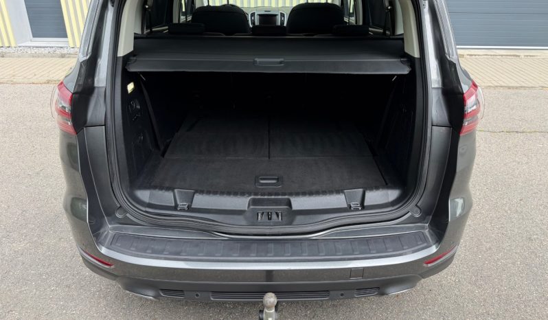 Ford S-MAX 2.0TDCi 140kW! 7 míst! WEBASTO full