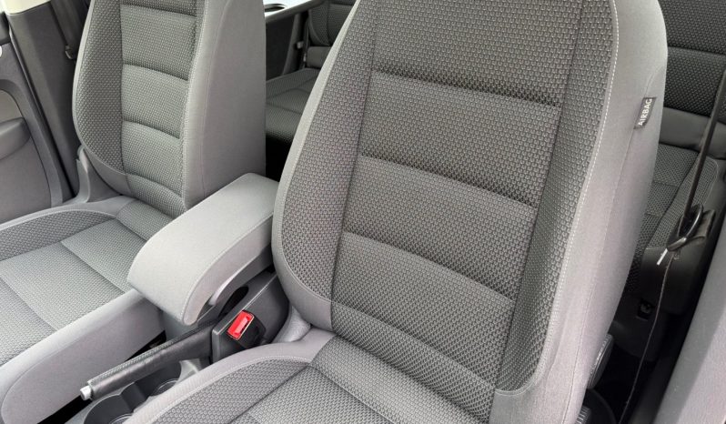 Volkswagen Touran 2.0TDi 103kW! ČR! Panorama!Xen full
