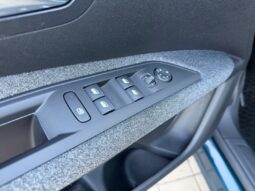 Peugeot 3008 1.2PT 96kW Navigace! Kamera! full