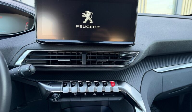 Peugeot 3008 1.2PT 96kW Navigace! Kamera! full