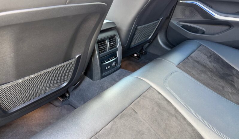 BMW Řada 3 320d x-Drive 140kW M-Sport! full