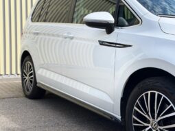 Volkswagen Touran 1.5TSi 110kW DSG R-line! full