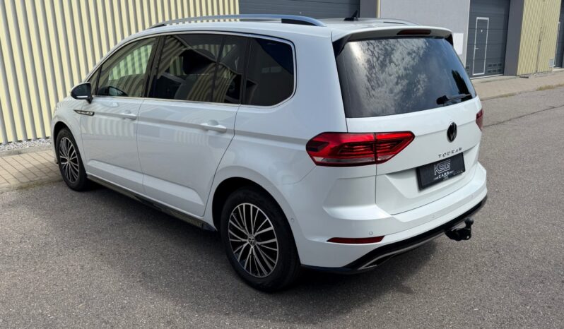 Volkswagen Touran 1.5TSi 110kW DSG R-line! full