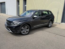 Volkswagen Tiguan Allspace 2.0TSi 140kW 4×4! 7 míst! HL