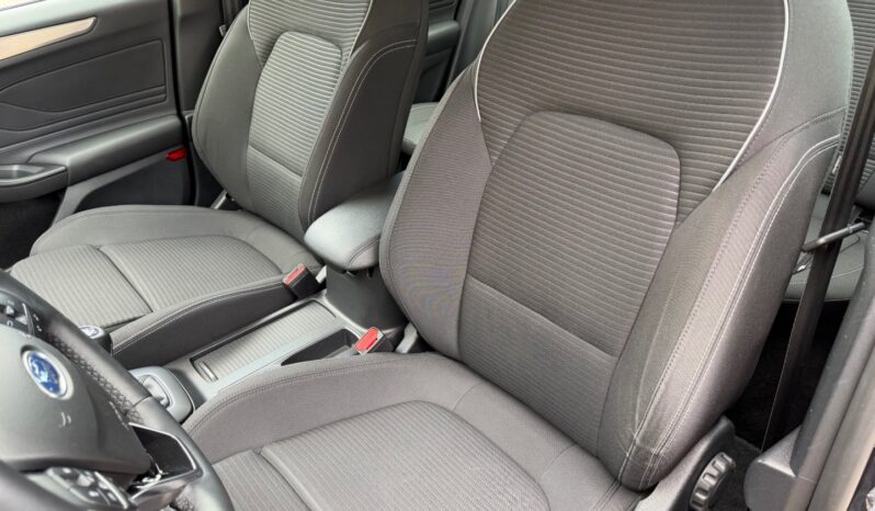 Ford Focus Com. 1.5TDCi 88kW TITANIUM! Ta full
