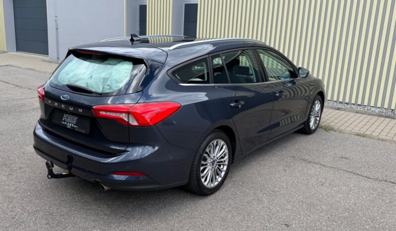 Ford Focus Com. 1.5TDCi 88kW TITANIUM! Ta full