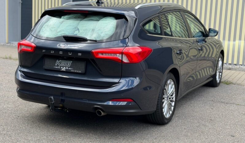 Ford Focus Com. 1.5TDCi 88kW TITANIUM! Ta full