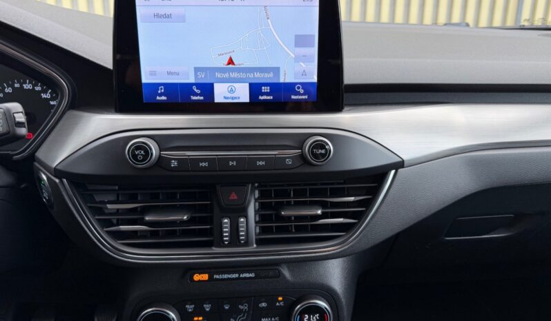 Ford Focus Com. 1.5TDCi 88kW TITANIUM! Ta full