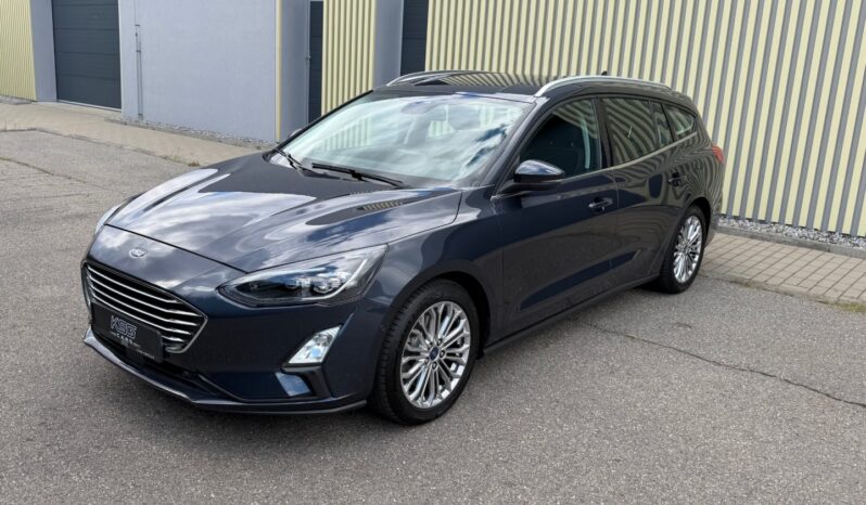 Ford Focus Com. 1.5TDCi 88kW TITANIUM! Ta full
