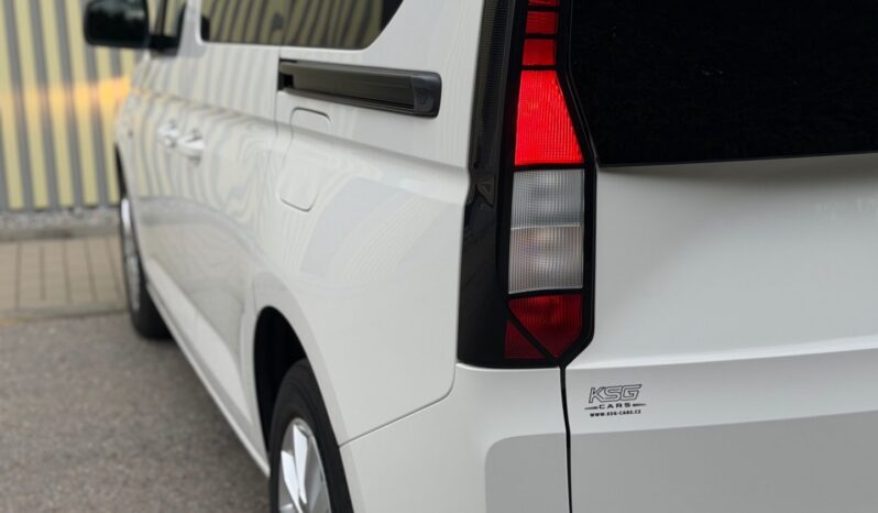 Volkswagen Caddy 1.5TSi LIFE Navi! Vyhř. okno! full